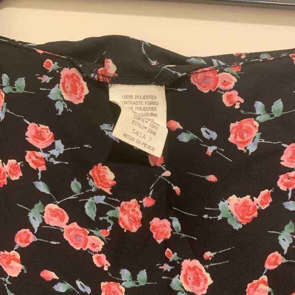 3 for &12 floral skirt size 7 - Picture 3 of 4